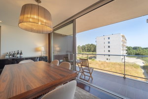3 bedroom flat with 3 suites and closed box for 2 cars, in Canidelo 2710549921
