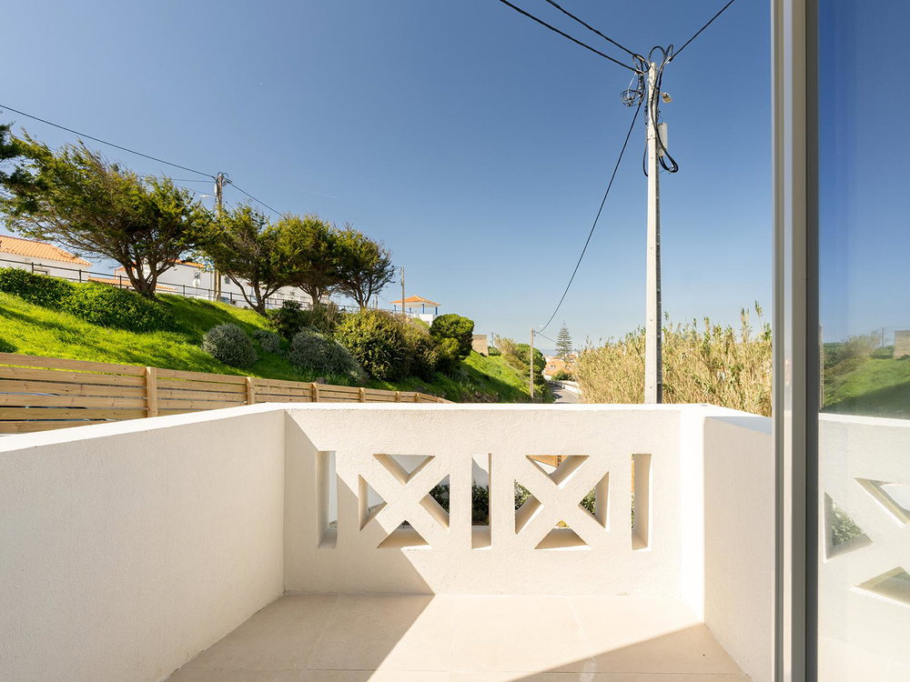 2 bedroom villa with garden and private pool in Azenhas do Mar 3285725713