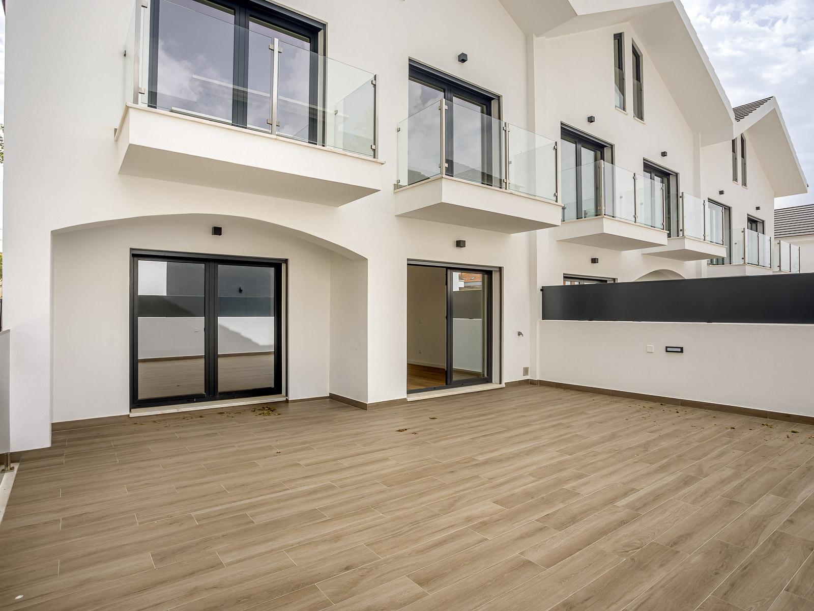4 bedroom villa by the sea in São Pedro do Estoril Cascais