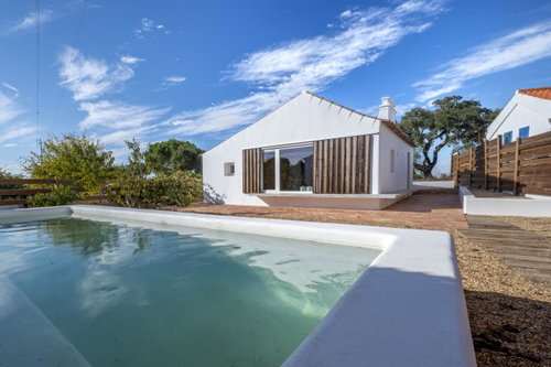 House T3, Renovated, in Sobreiras Altas 1057400359
