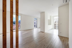2 bedroom flat with balcony and parking, in Amoreiras 1415104537