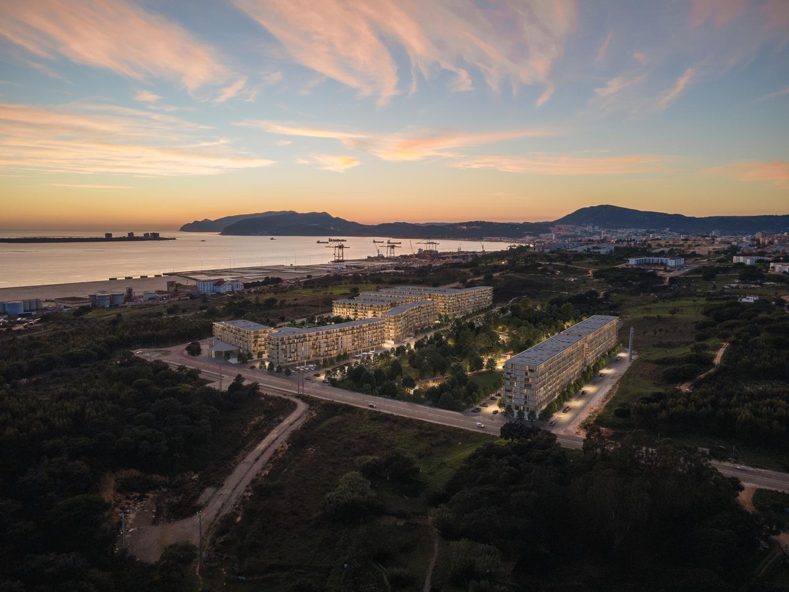 4 bedroom flat with balcony and parking in new development in Setúbal