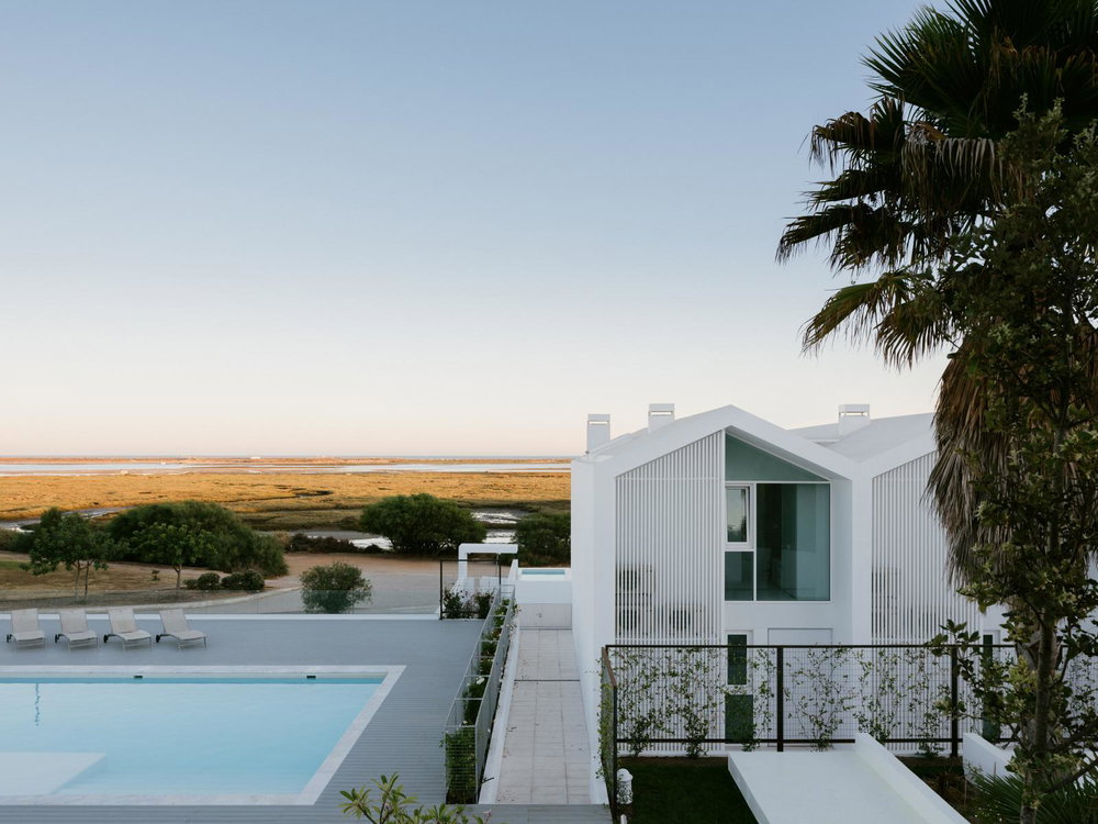 3+1 bedroom villa with garden in new development in Fuseta 3315581046