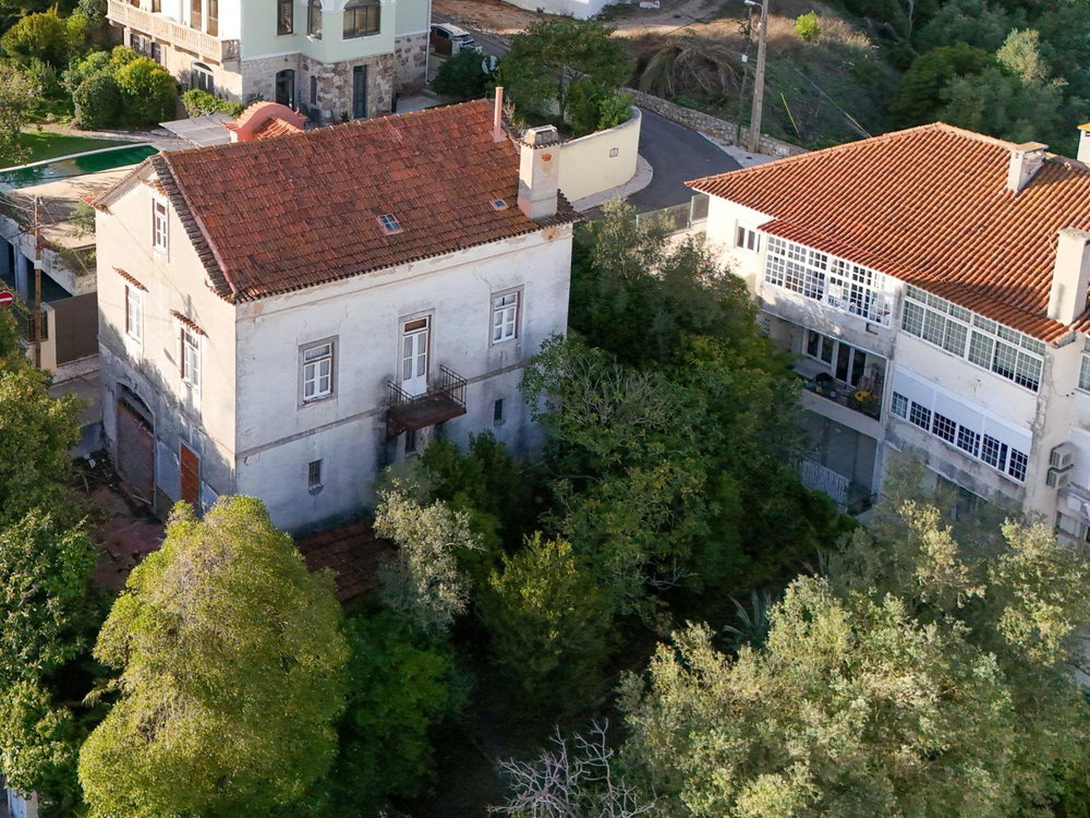 Detached 5 bedroom villa, with approved project, in Estoril 3699673867