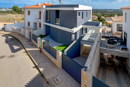 4 bedroom villa with swimming pool, in Mexilhoeira Grande, Portimão 514517198