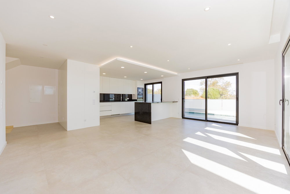 4 bedroom villa with swimming pool, in Mexilhoeira Grande, Portimão