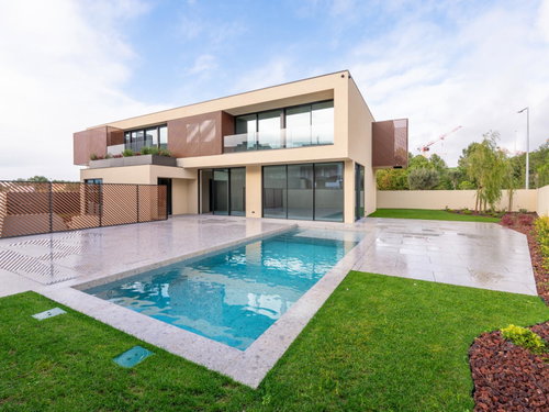 New build 5 bedroom villa, with garden and swimming pool, located in Birre 3869909012