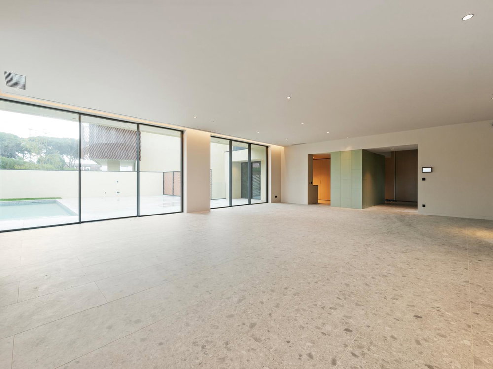 New build 5 bedroom villa, with garden and swimming pool, located in Birre 3869909012