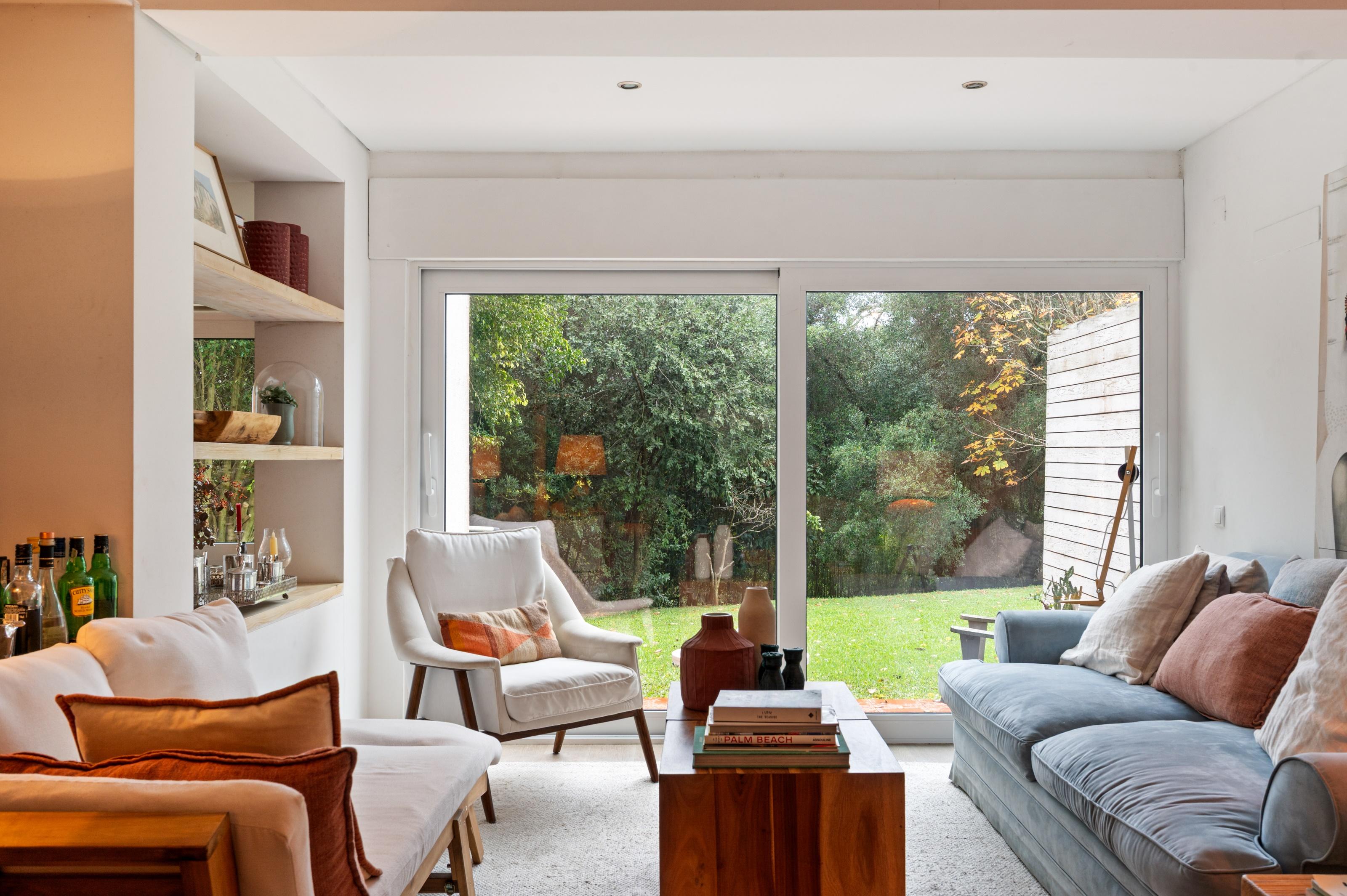 4 bedroom duplex flat in private condominium central Cascais