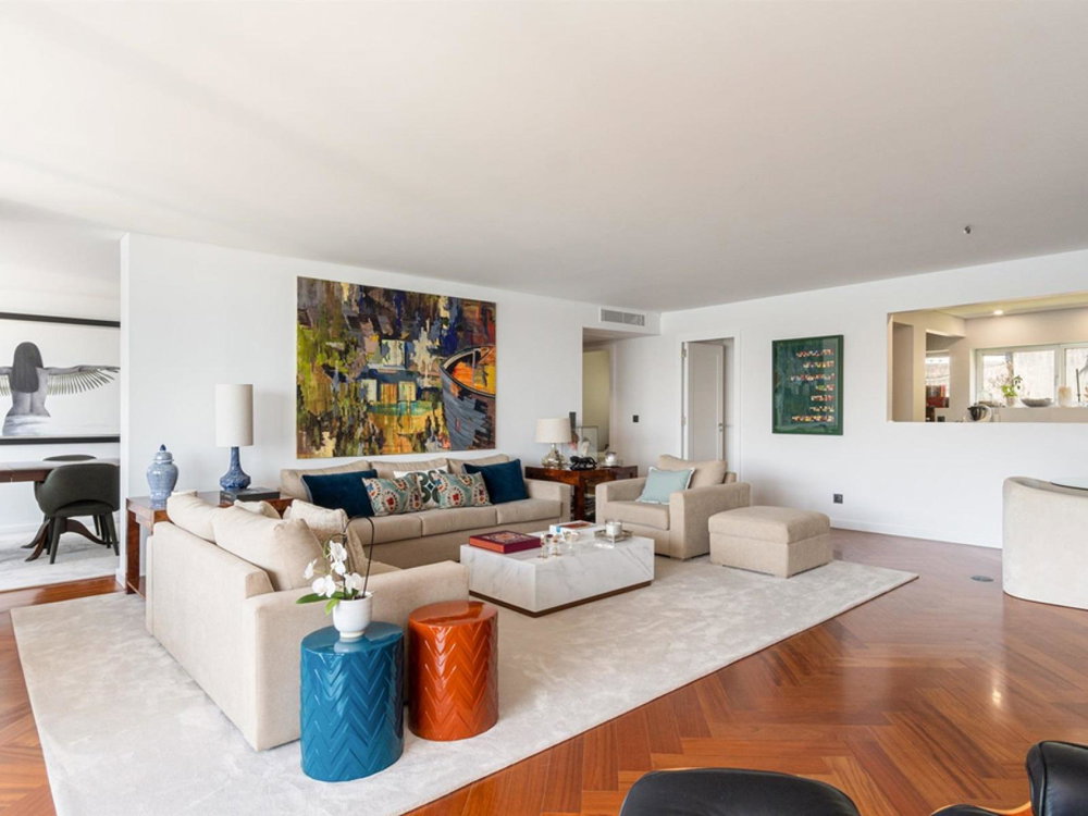 3 bedroom flat with superb views over the Douro River