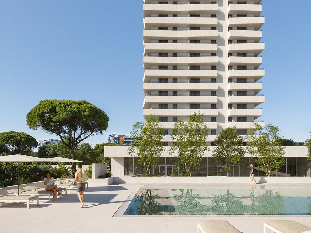4 bedroom flat with parking in a new development in Praia da Rocha