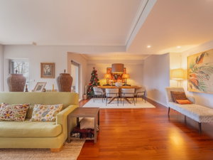 3 bedroom flat, with balcony and garage, in Foz do Douro