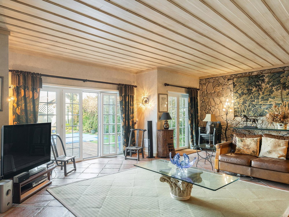 3 bedroom villa with sea view, located in Sintra