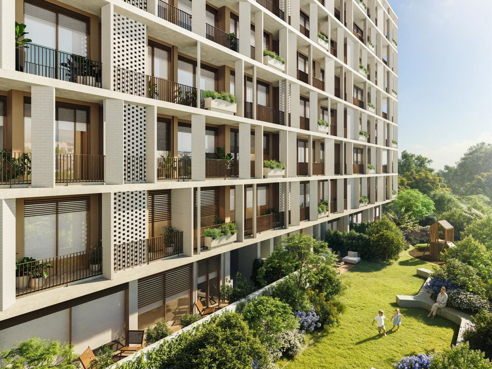 2 bedroom flat with balcony inserted in a new development, in Porto
