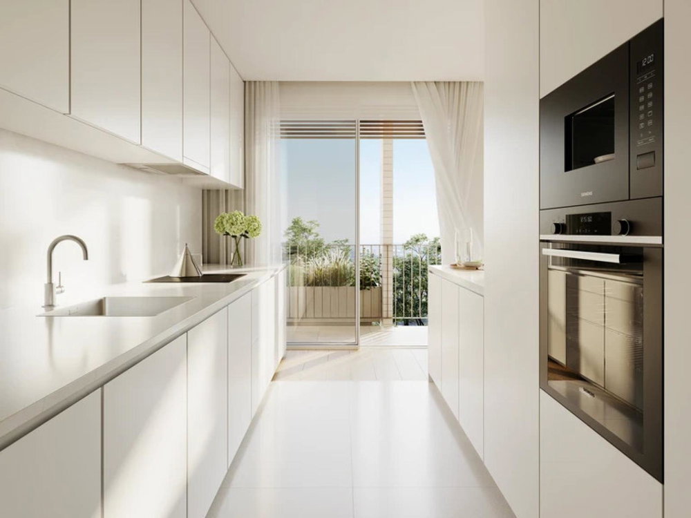 2 bedroom flat with balcony inserted in a new development, in Porto