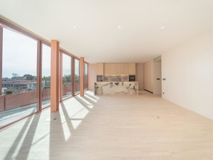 4+1 bedroom flat in Foz, Porto