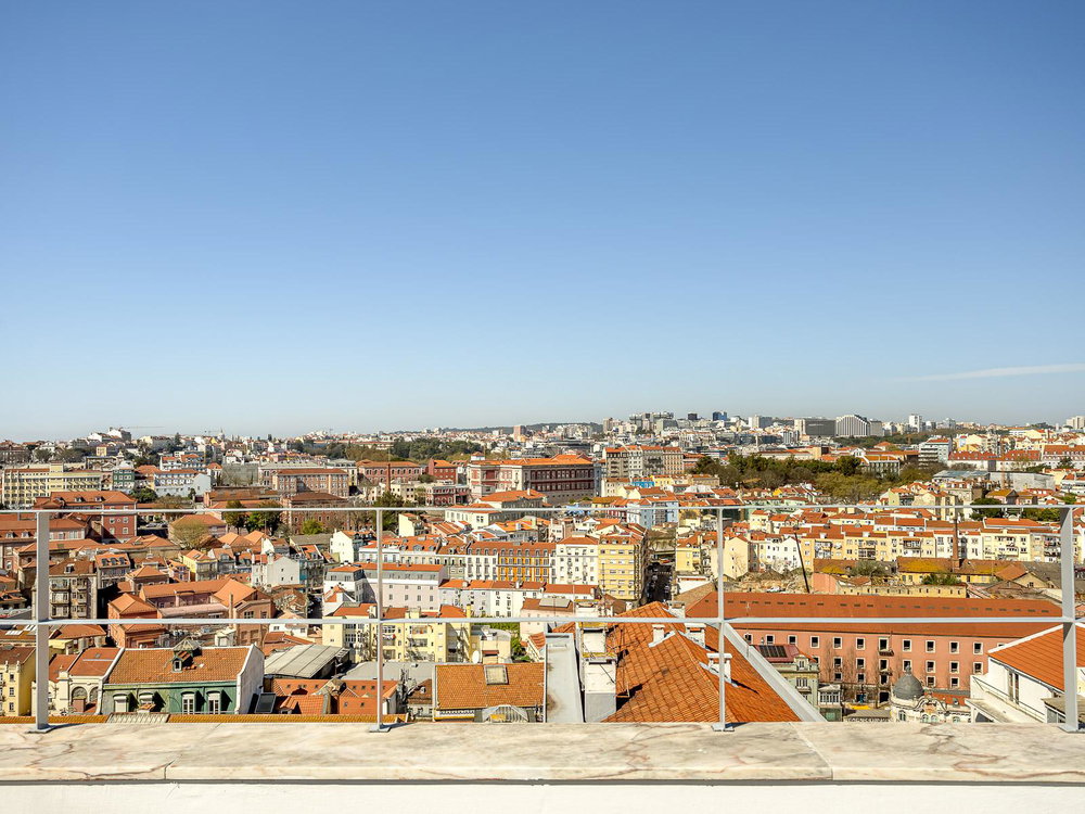 3 bedroom flat with terrace in Arroios, Lisbon 484566083