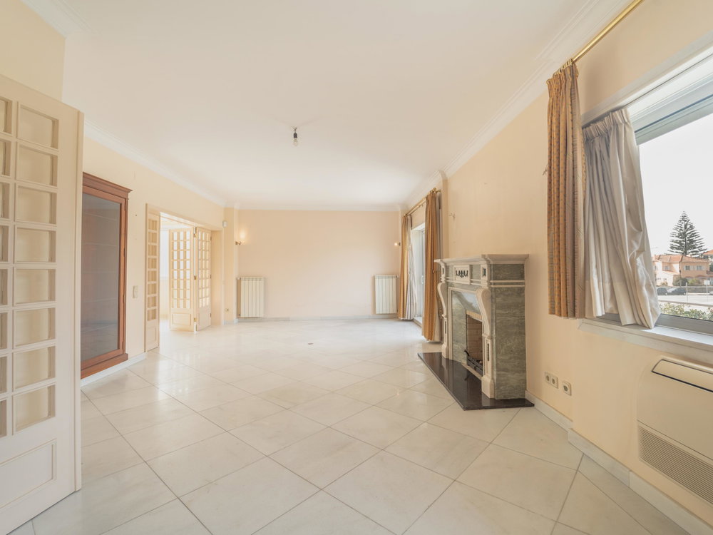 3 bedroom villa with garden in Praça do Império, Foz