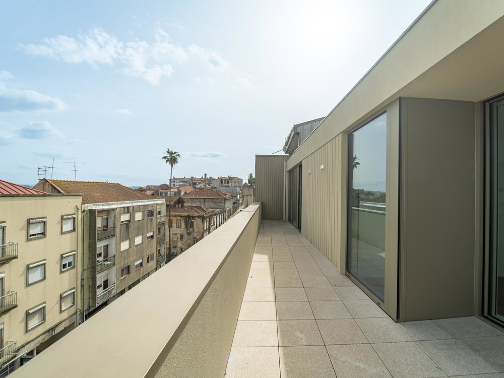 2 bedroom penthouse with terrace and garage, in Porto
