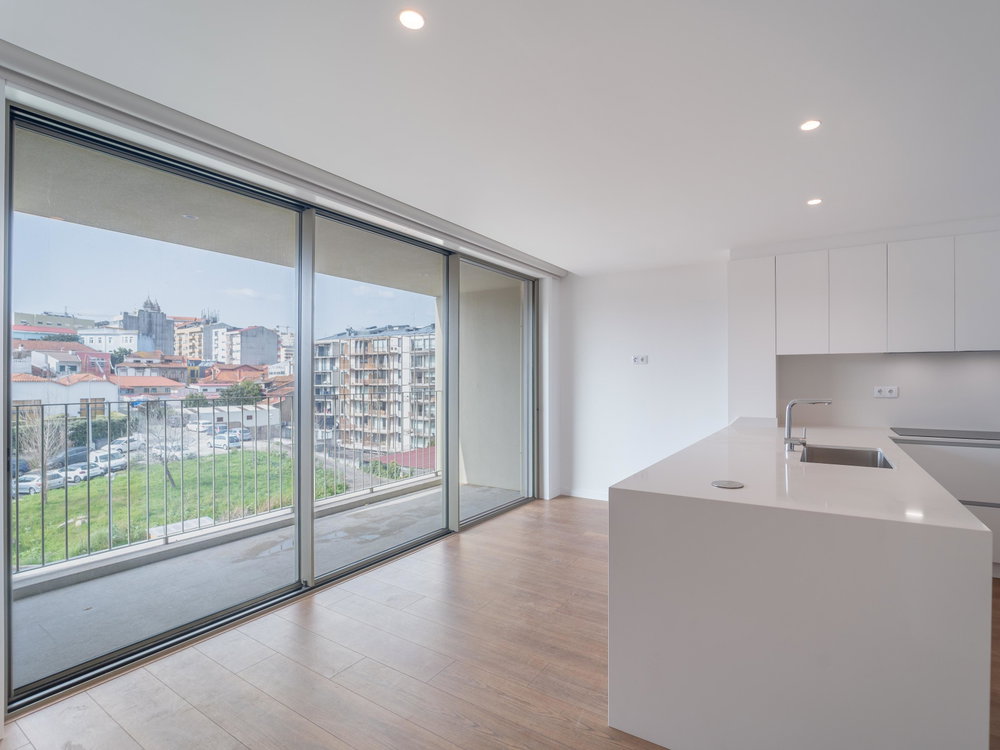 2 bedroom penthouse with terrace and garage, in Porto