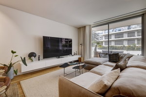 3-bedroom apartment with balcony and parking in Amoreiras