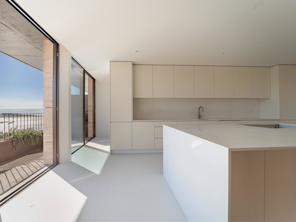 3 bedroom flat with River and Sea View, in Panorama Douro Residence