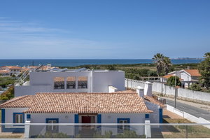2+1 bedroom flat in Porto Covo with terrace and rooftop pool 1612080600