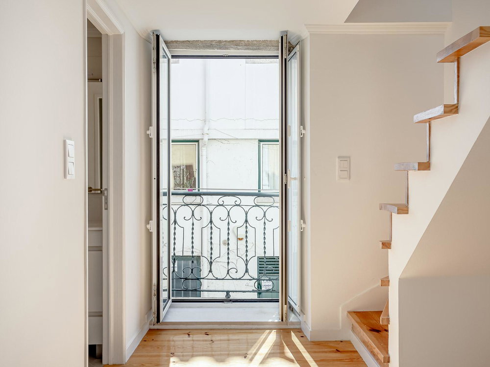 1 bedroom flat with natural light and central area, in Misericórdia, Lisbon 2030621526