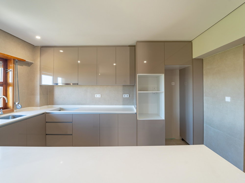 3 bedroom flat on Avenida da República 701650095