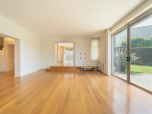 4 bedroom villa with garden and terrace in Aldoar