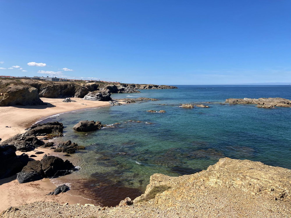 3 bedroom flat in fractional property, with deck and pool, close to the beach