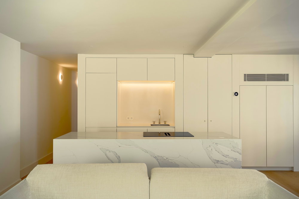 New 2 bedroom flat with garage next to Avenida da Liberdade 665583973