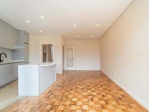 3 bedroom duplex flat, in Rua das Condominhas 4081335776