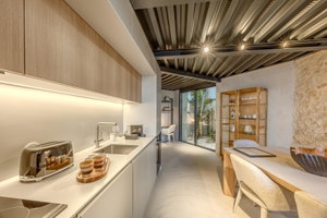 Loft with private patio in award-winning building, Campolide 4091052416