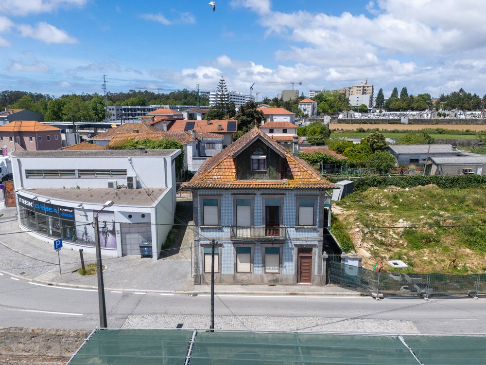Plot for construction of 3 bedroom villa in Moreira da Maia