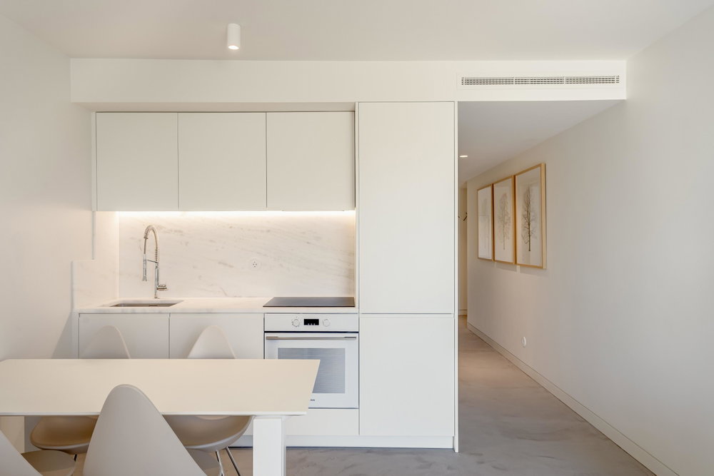 1 bedroom flat in Lisbon with balcony, garage and storage room