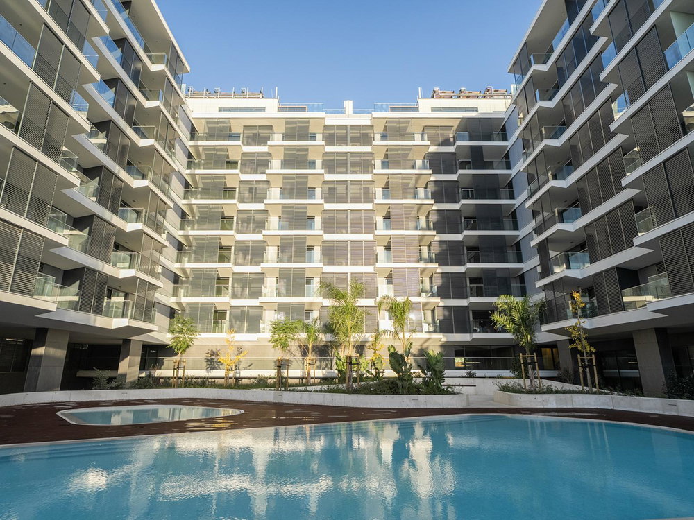 New 2 bedroom flat, with 2 parking spaces, in Avenidas Novas