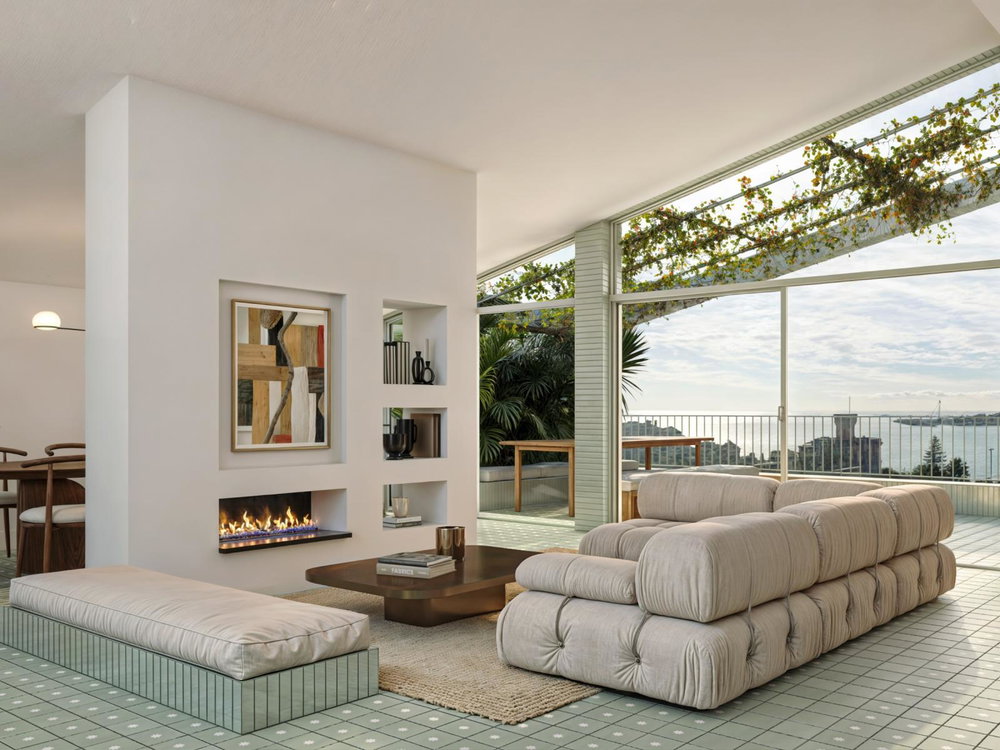 3 Bedroom Duplex Apartment, in the Biarritz Building, in Estoril 2649722065