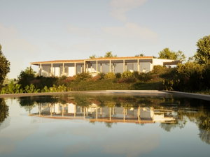 Rustic property in Roncão for villa construction