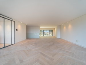 3+1 bedroom flat, with balcony, facing the Douro River