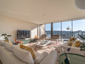 3 bedroom triplex villa, with garden and terrace, facing the Douro River 1316603270