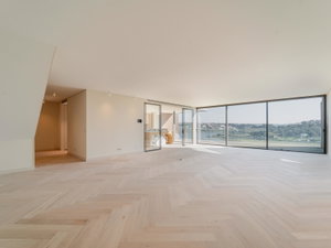 4 bedroom duplex villa, with garden and swimming pool, facing the Douro River 1041445129