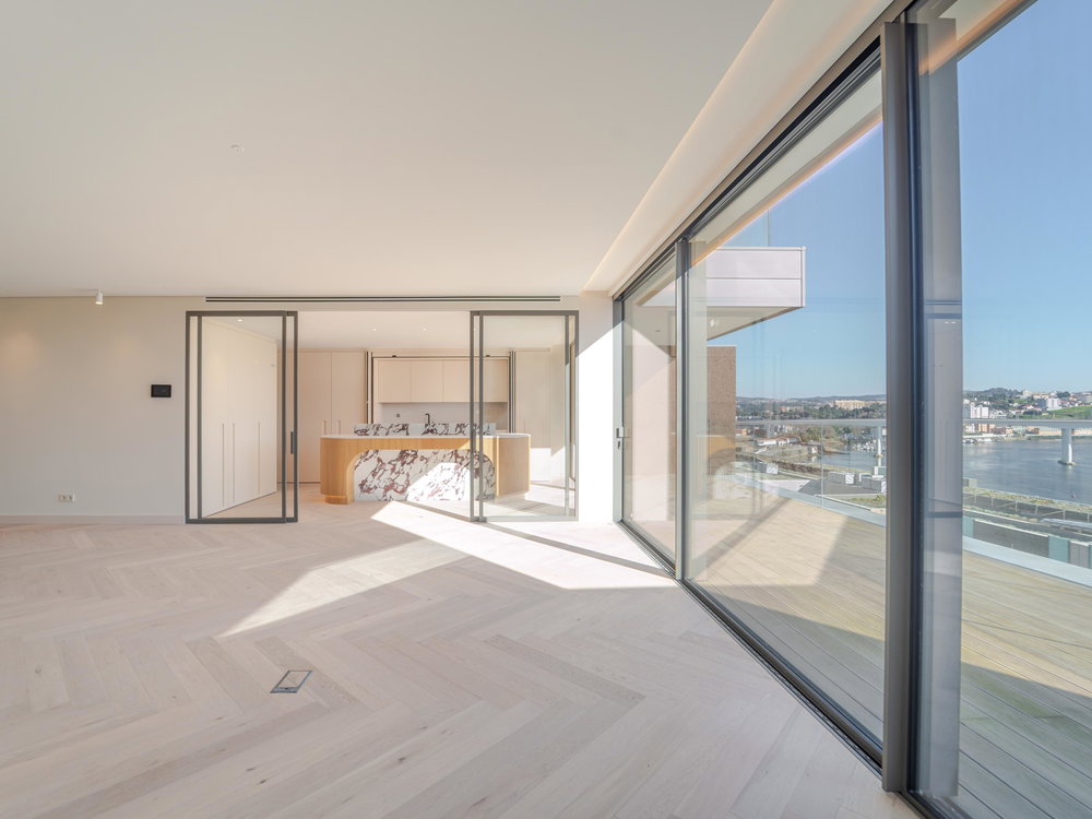 4 bedroom duplex villa, with garden and swimming pool, facing the Douro River 1041445129