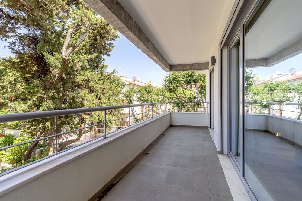 New 3+1 bedroom flat with terrace and garage in Carcavelos 2905444895