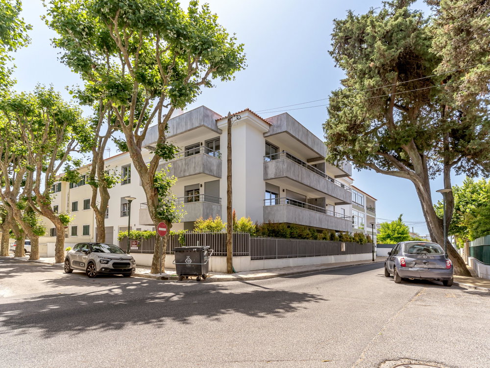 New 3+1 bedroom flat in the centre of Carcavelos 3060800775