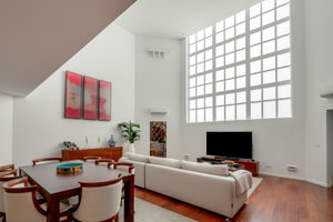 5 bedroom villa in the centre of Lisbon with jacuzzi and parking 672176511