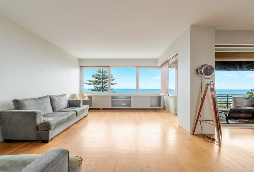 3 bedroom flat on the first line of the sea, in Foz
