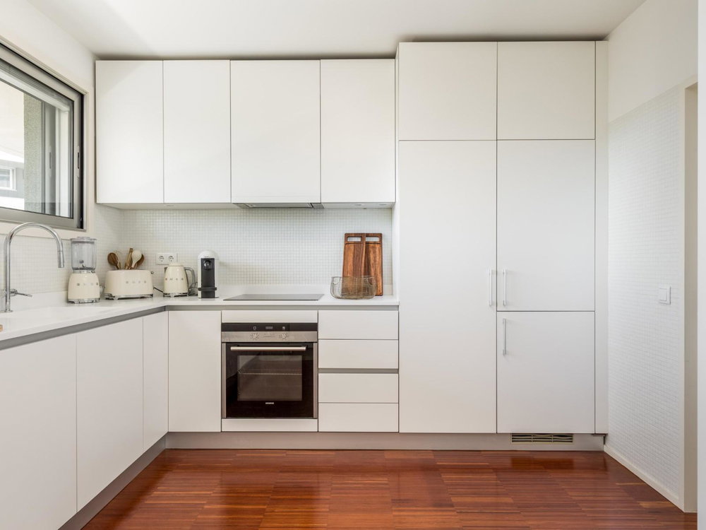 Two-bedroom flat in Lordelo do Ouro, with garage and balcony, close to Foz and the beaches 284308150
