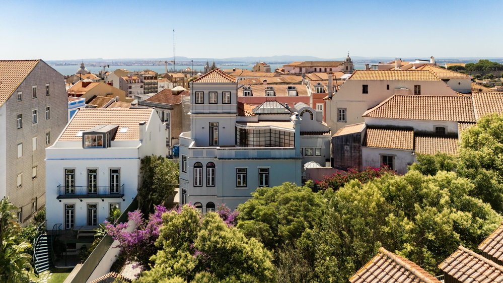 Mansion in Graça with garden and 360º view Lisbon 3438252849