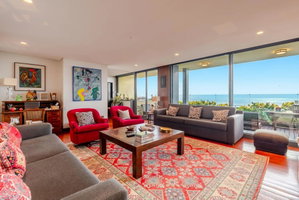 6 Bedroom Top Floor Apartment with River and Sea Views